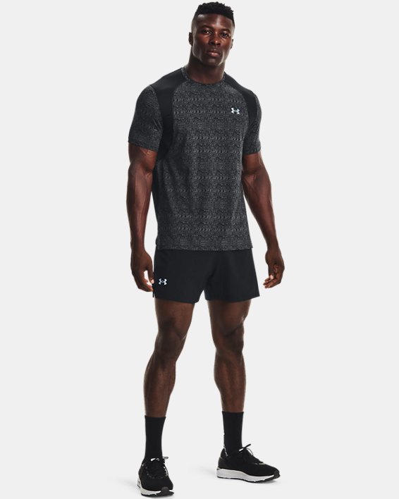 Haut à manches courtes et imprimé UA Iso-Chill Run 200 pour homme, Black, pdpMainDesktop image number 2